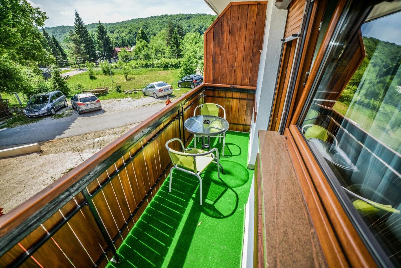 Sixteen Lakes Guest House Jezerce Zewnętrze zdjęcie