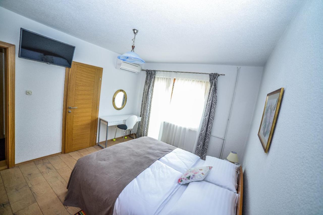 Sixteen Lakes Guest House Jezerce Zewnętrze zdjęcie