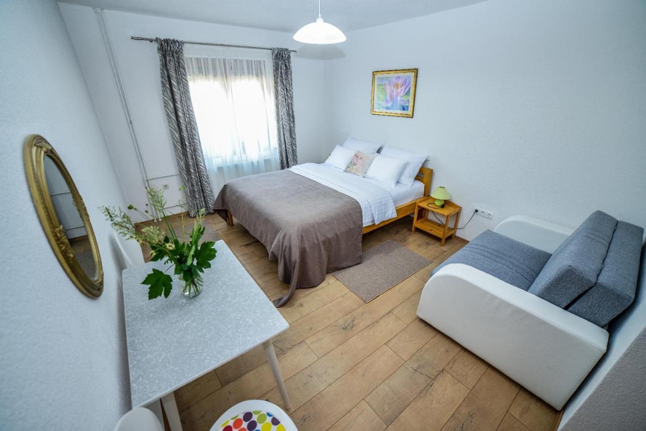 Sixteen Lakes Guest House Jezerce Zewnętrze zdjęcie